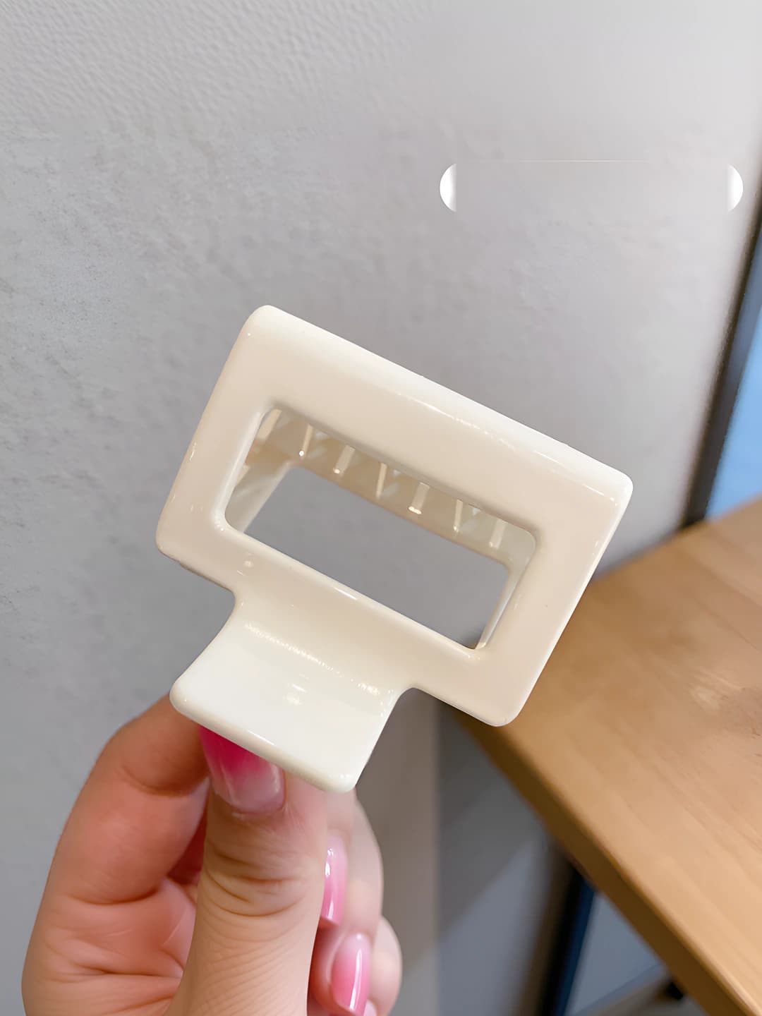 9# Off-white 4.6cm*4.7cm