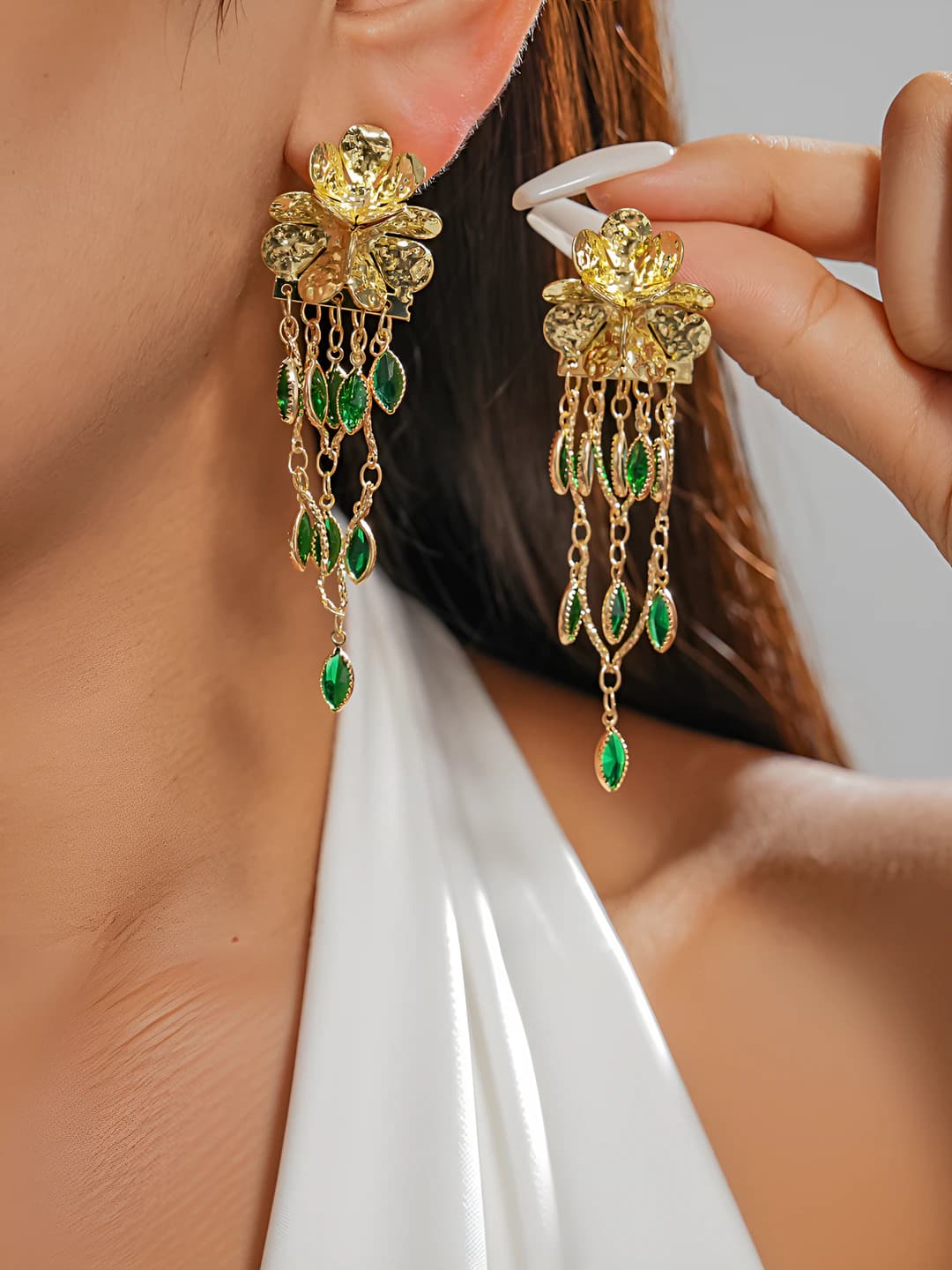 Women's flower tassel dangle earrings: retro style, European-American design, glass flowers and leaves, silver pin, brass and steel