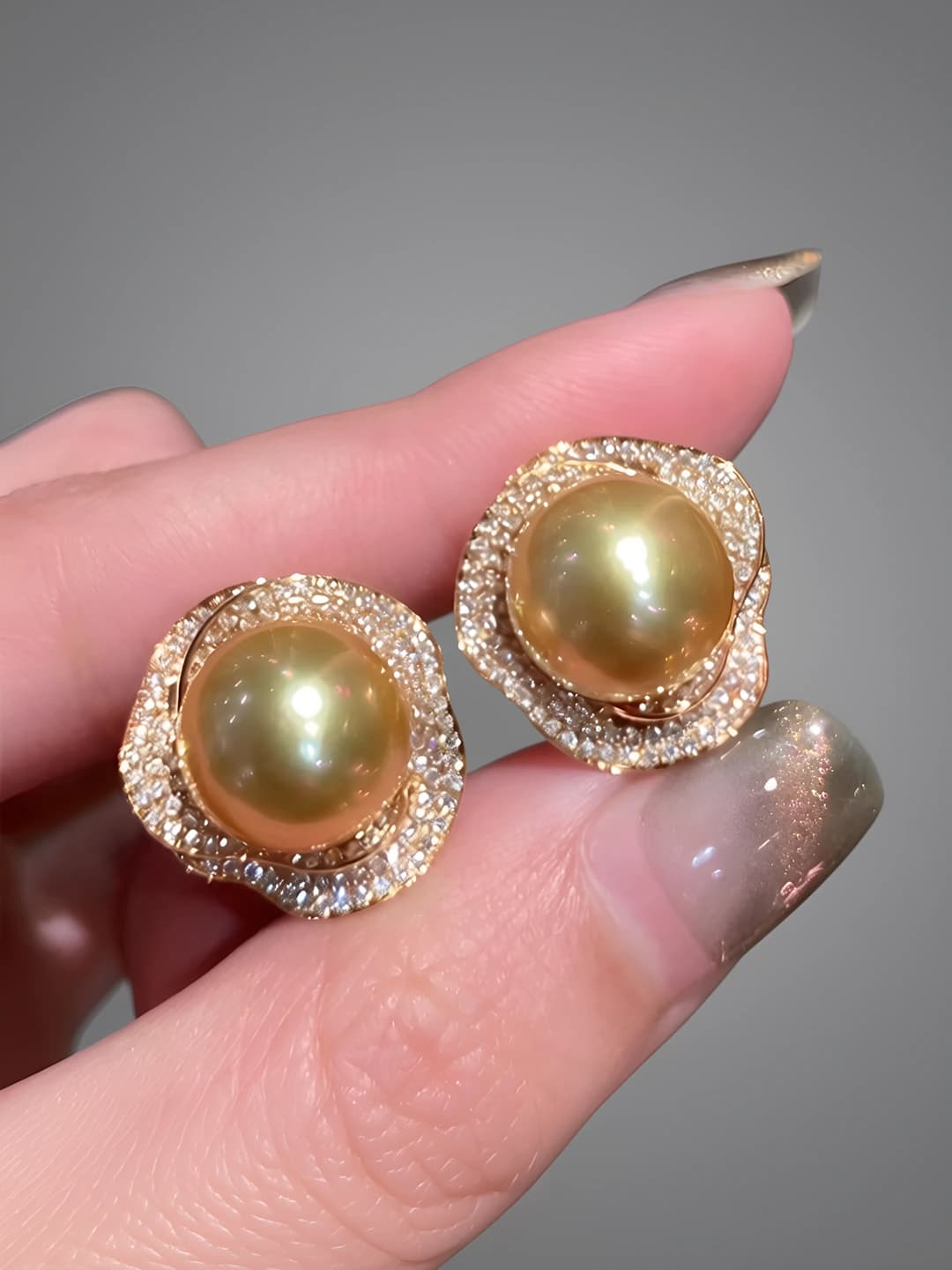 33# Silver pin - Gold