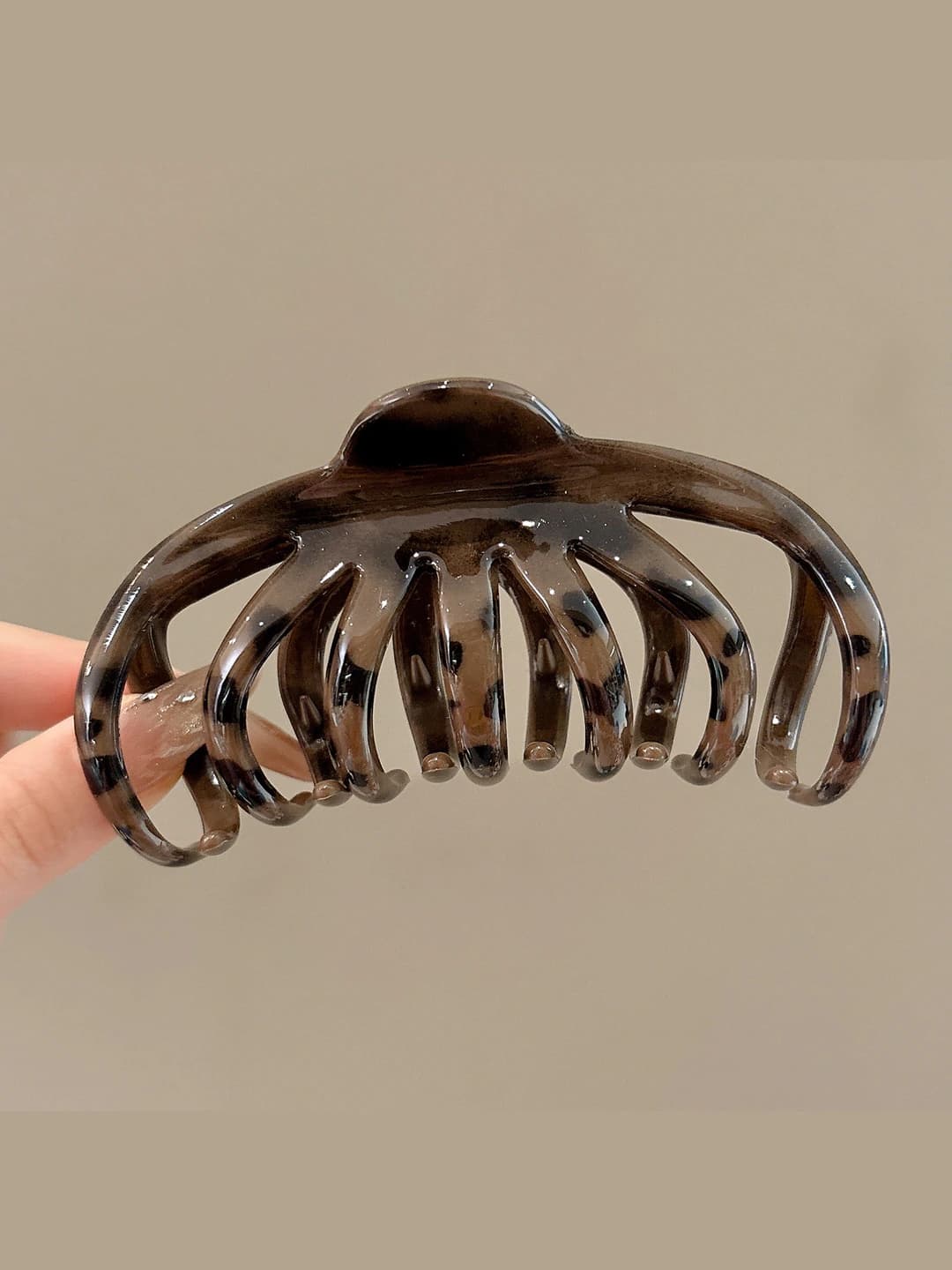 1# Dark leopard, ~11 cm