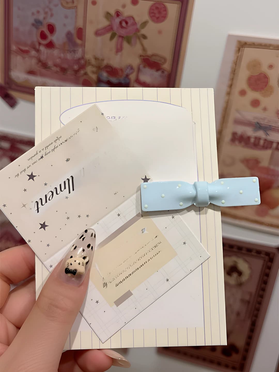 3# Blue bow, oval, ~6.5 cm
