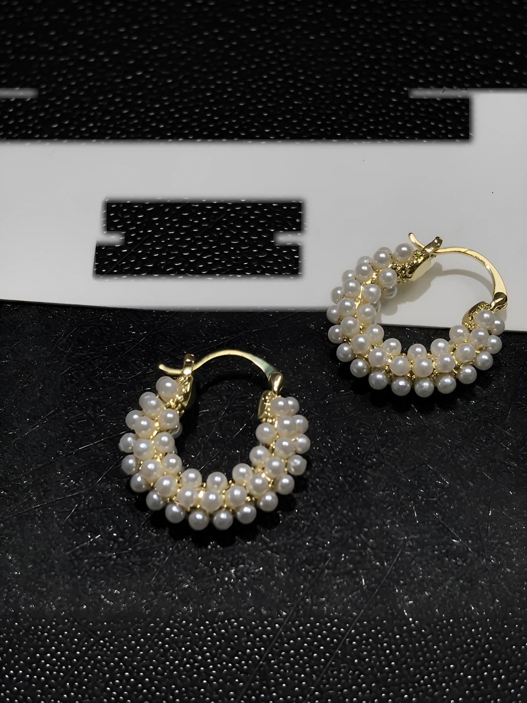 Gold U-shape pearl ear clips