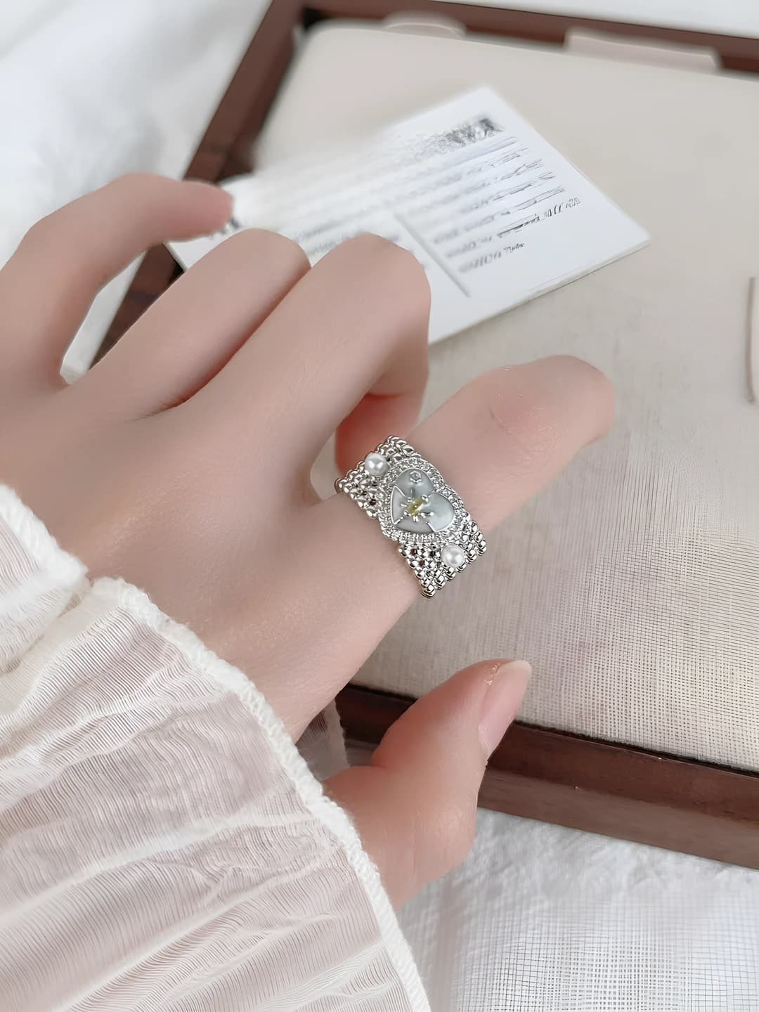 Pearl six-pointed star ring J1100
