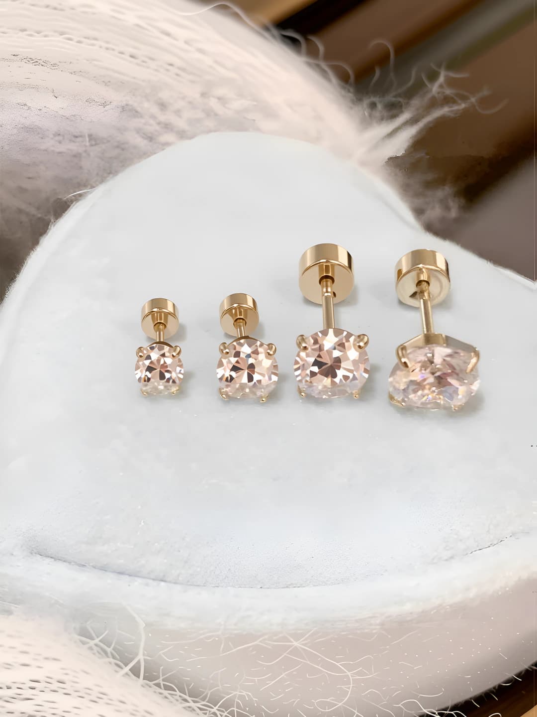 4mm zircon ear bone stud 1 pc