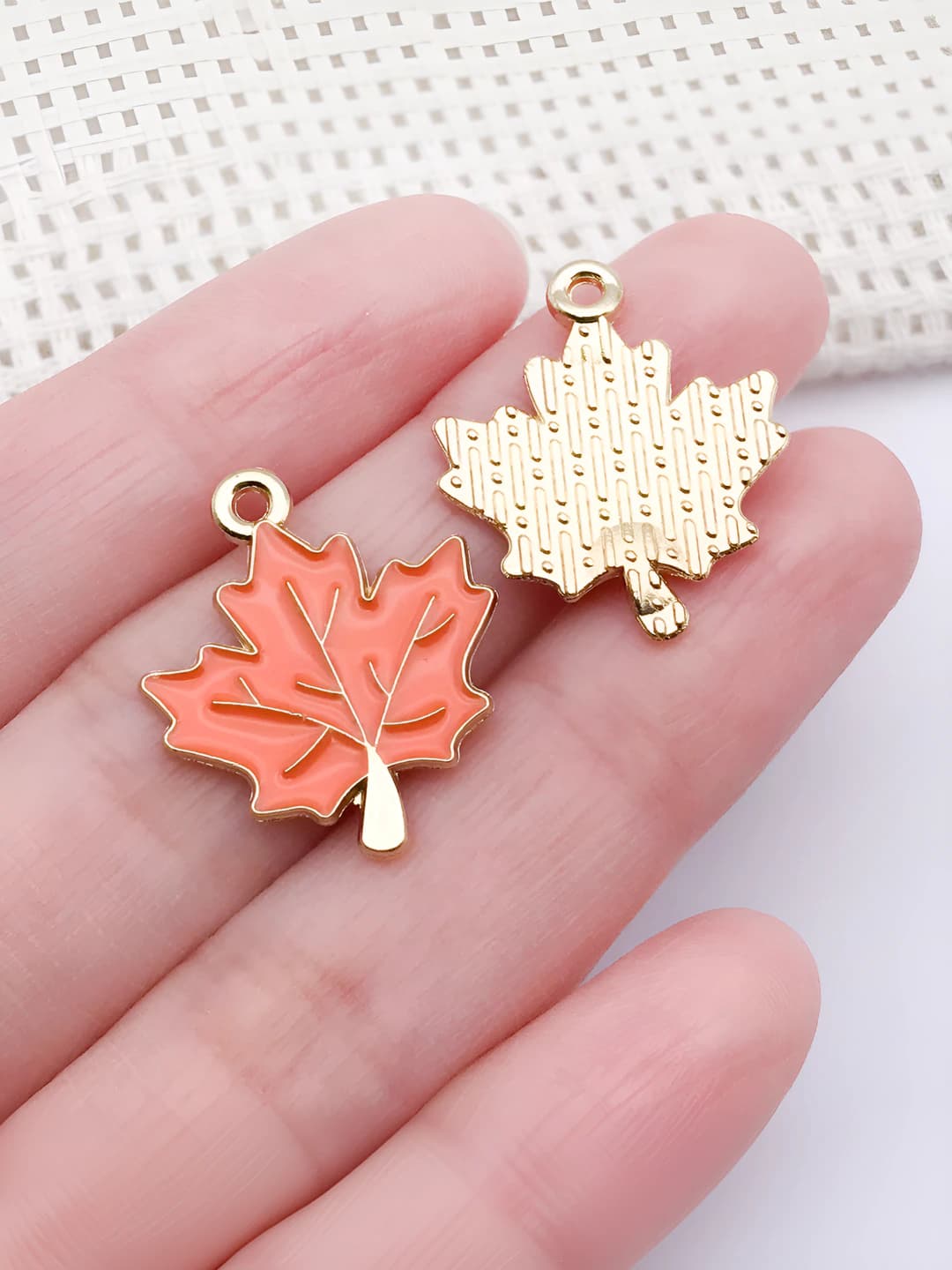 Orange, 23x19x2mm