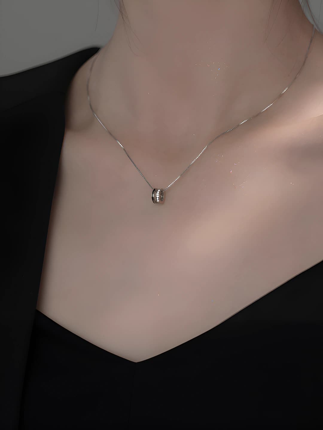 White gold, slim