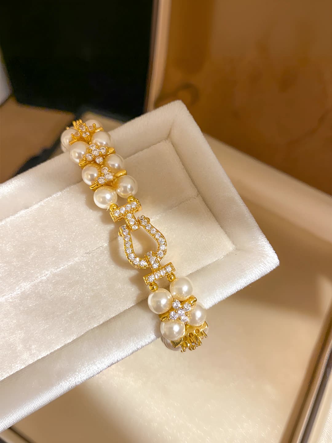 Bracelet - Gold - White