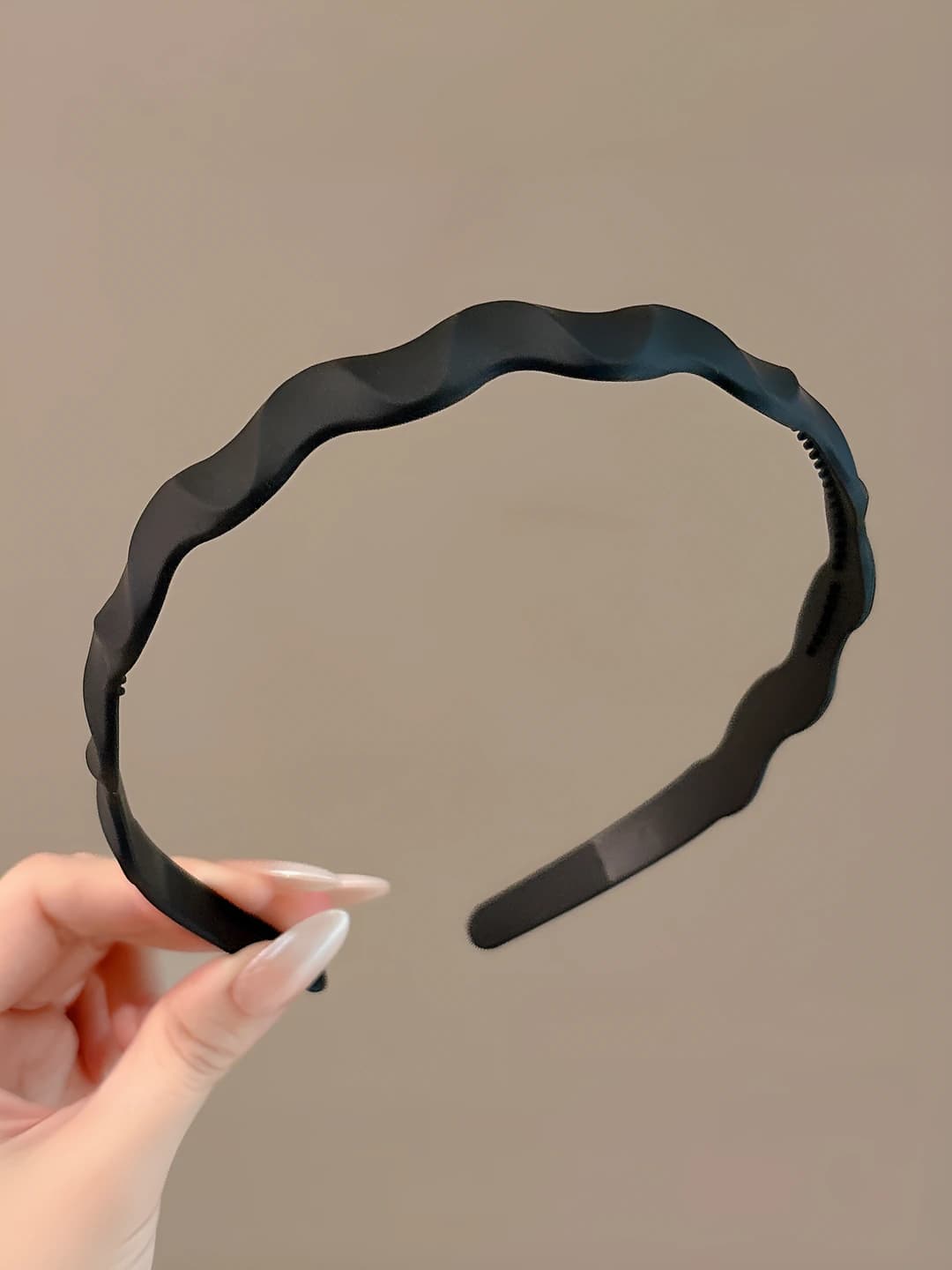 Qora ~1.2 sm