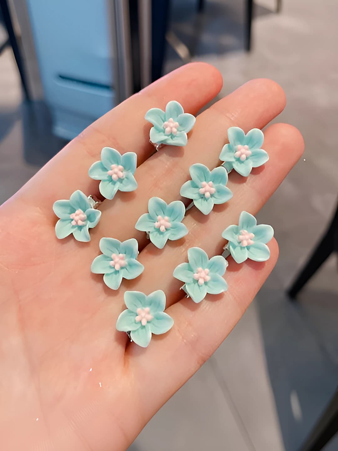 4# Lily green 10 pcs 1.5 cm