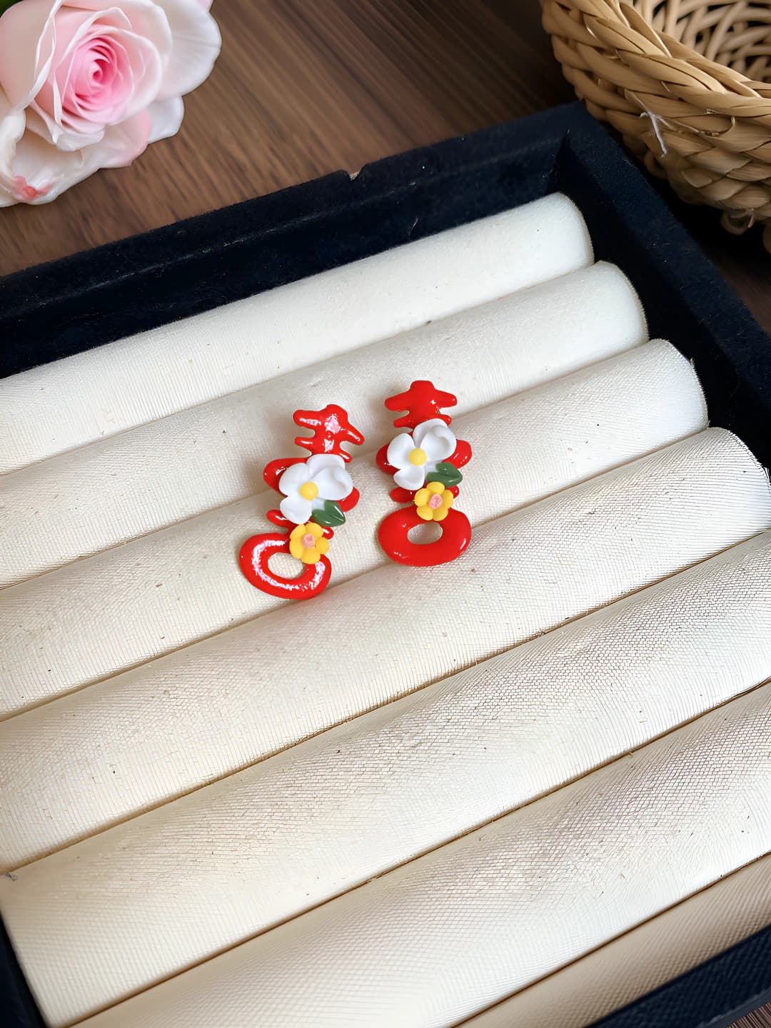 2# Silver pin - Red - White