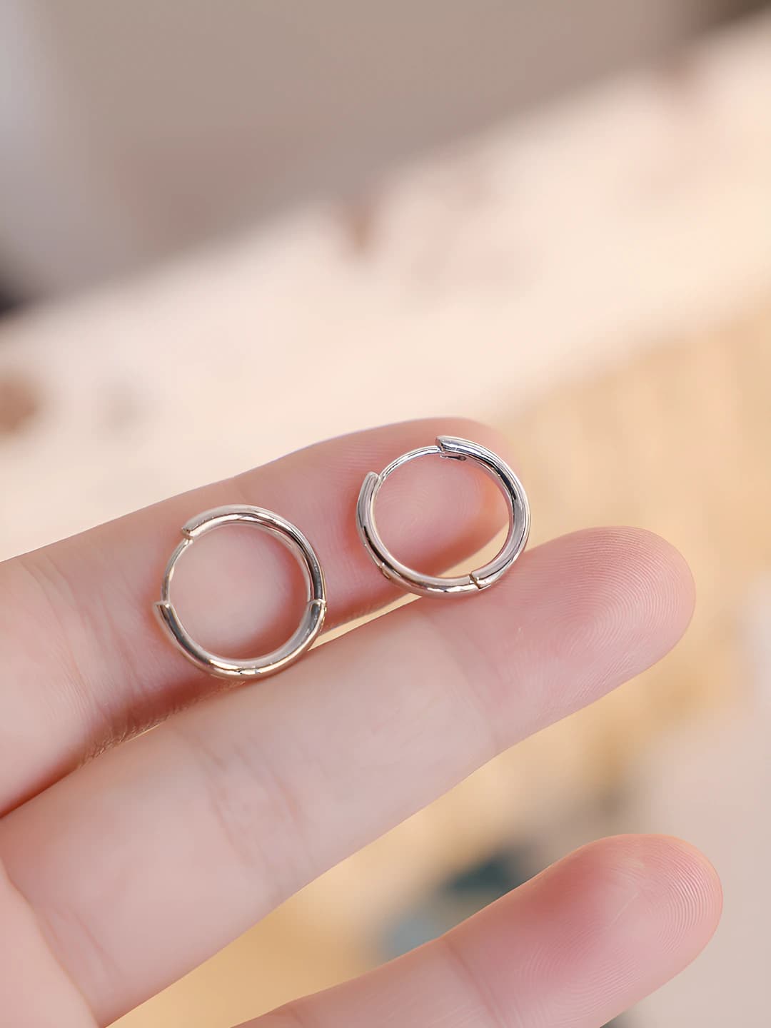 20mm silver earrings, pair