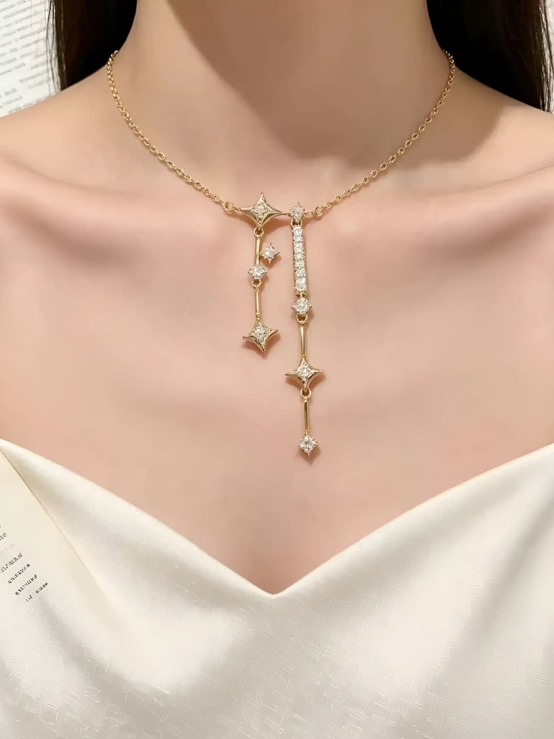 Women's star-shaped pendant necklace, copper and zircon, cold style, 41-50 cm