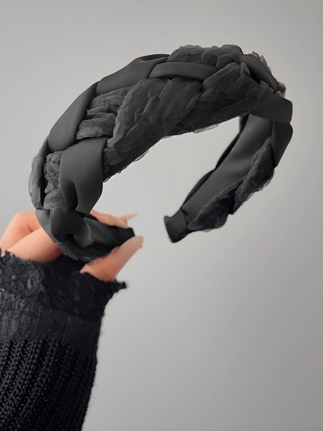 1# Black, braid, approx. 14.5 cm