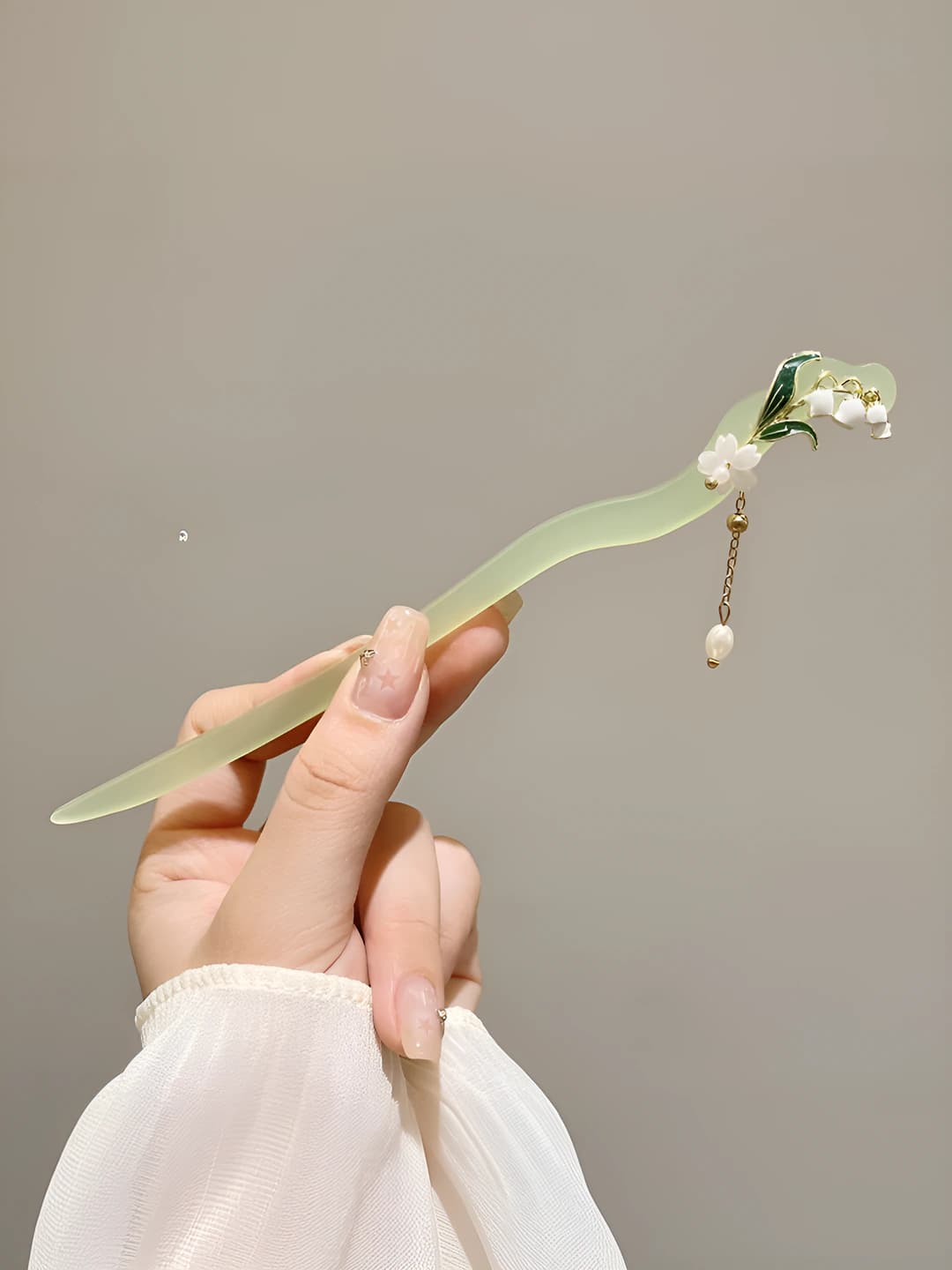 20# Lily pendant - cloudy water (bagged) 17 cm
