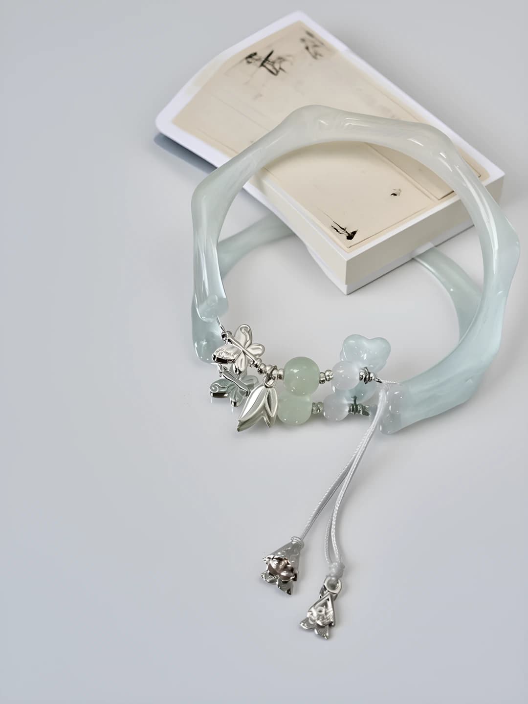 Women's retro style bracelet in ancient Chinese style, made of zinc alloy, handmade