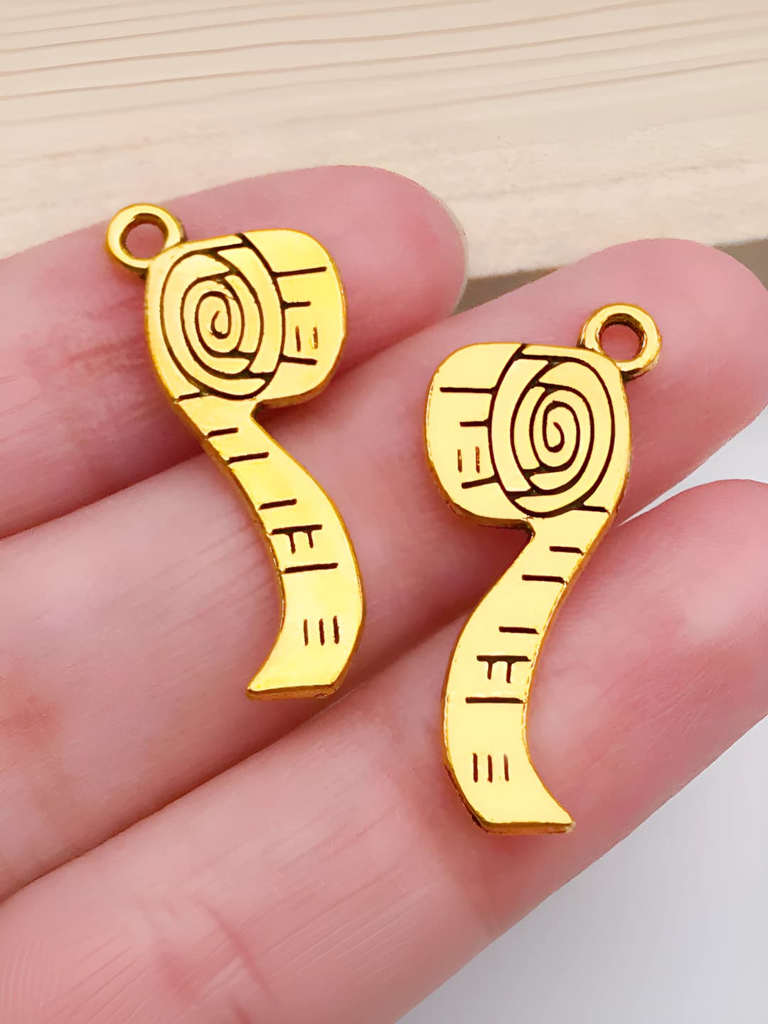 1 dona qadimiy oltin rangli chizg'ich 11x27mm-1.3g