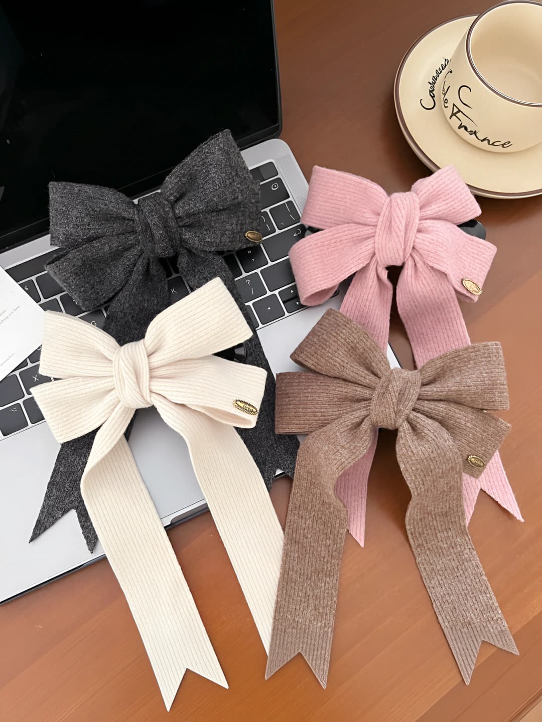Women's knitted bow hair clip for autumn-winter