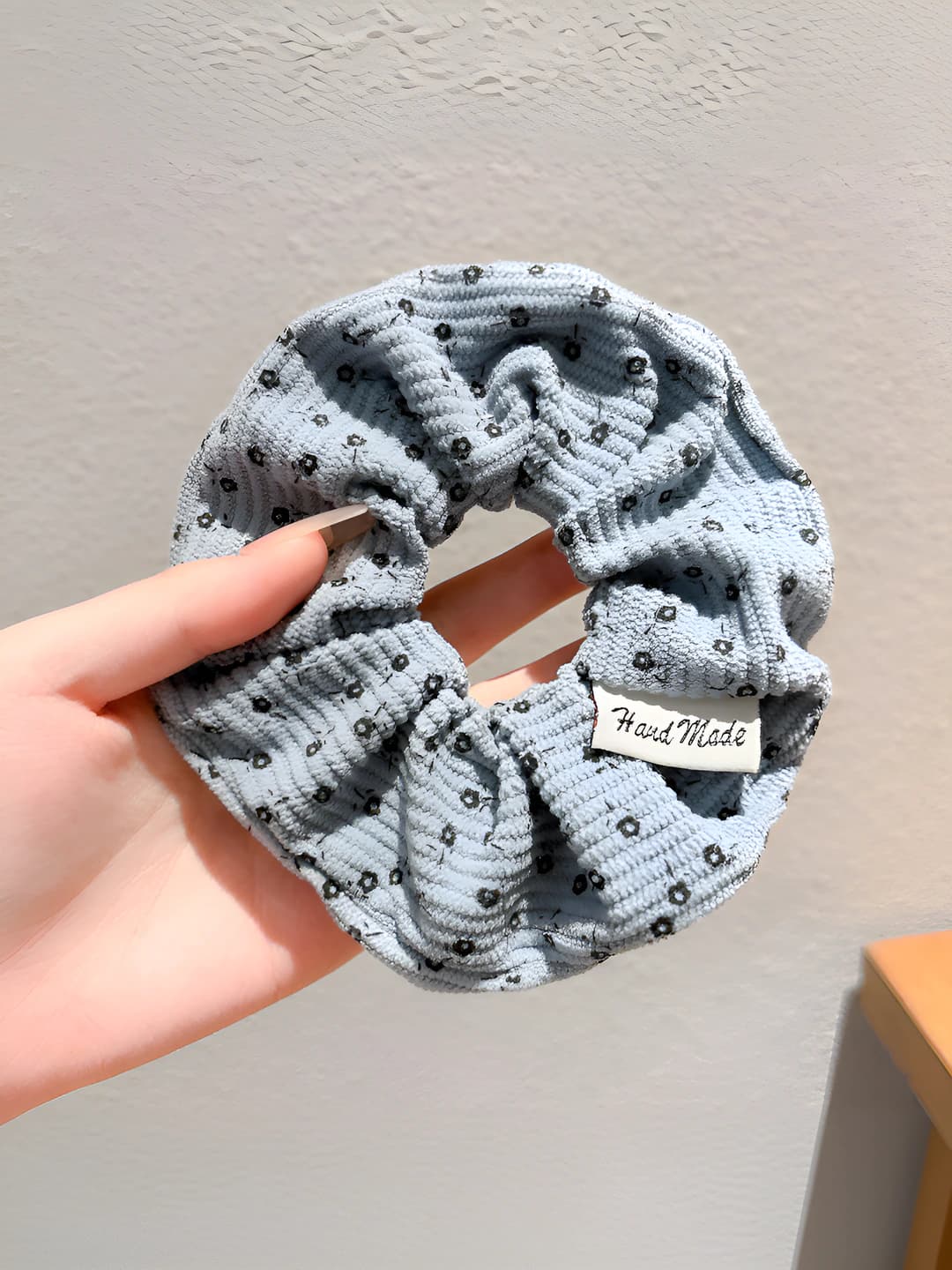 Light blue floral - 12 cm