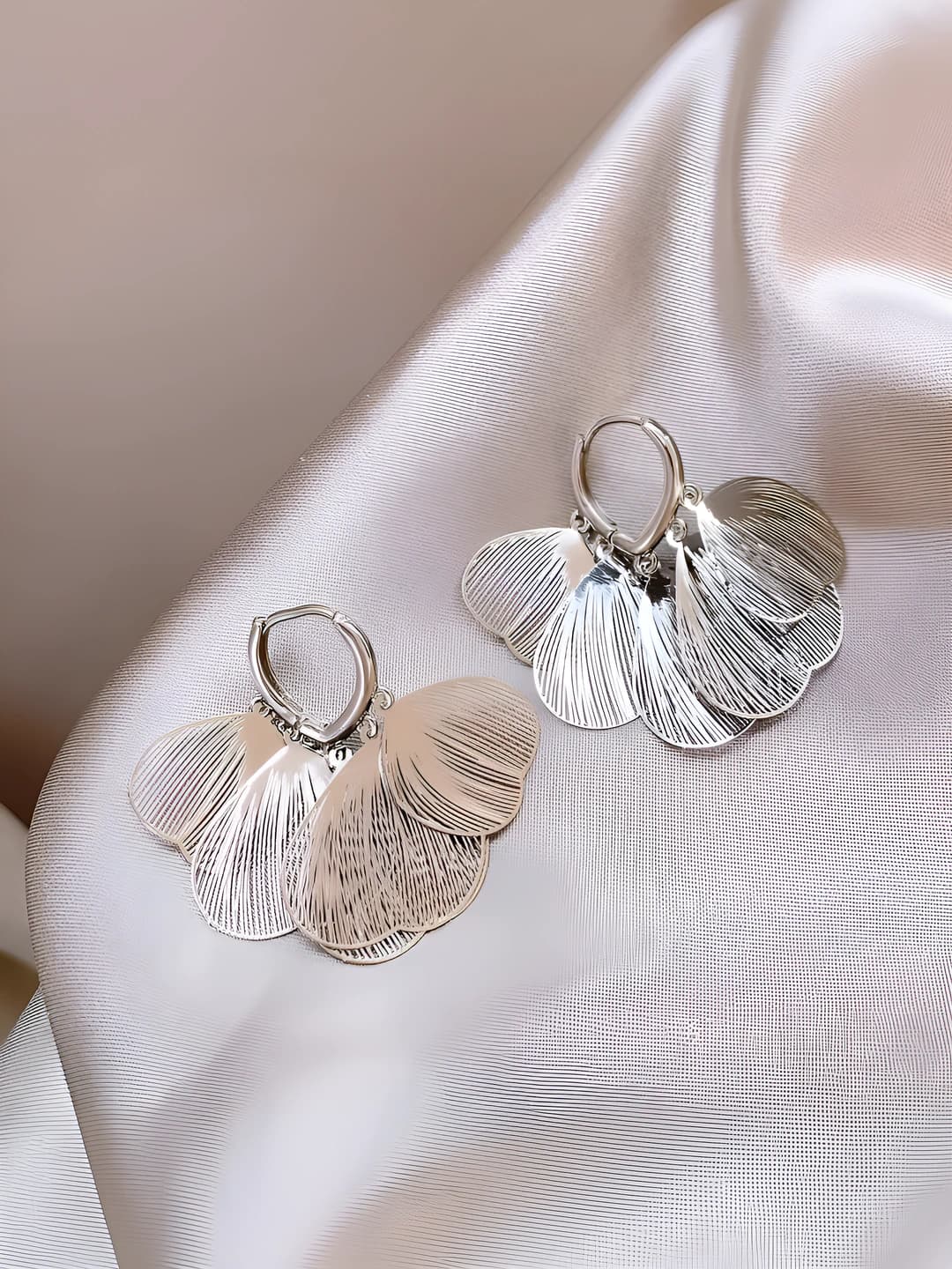 Vintage wing earrings silver