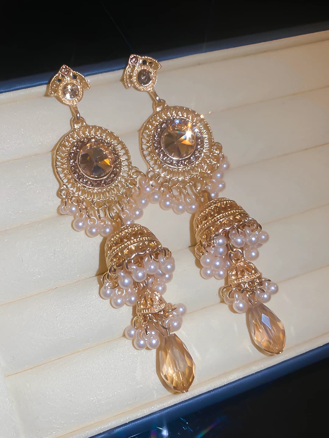 Steel post - Gold round drop earrings