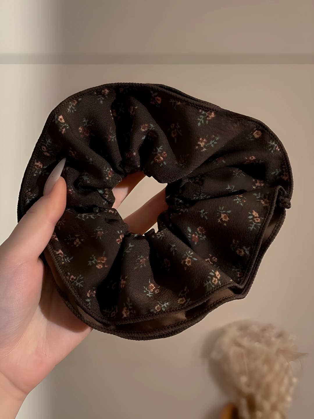 1# Floral brown 4-layer large hair tie ~16 cm