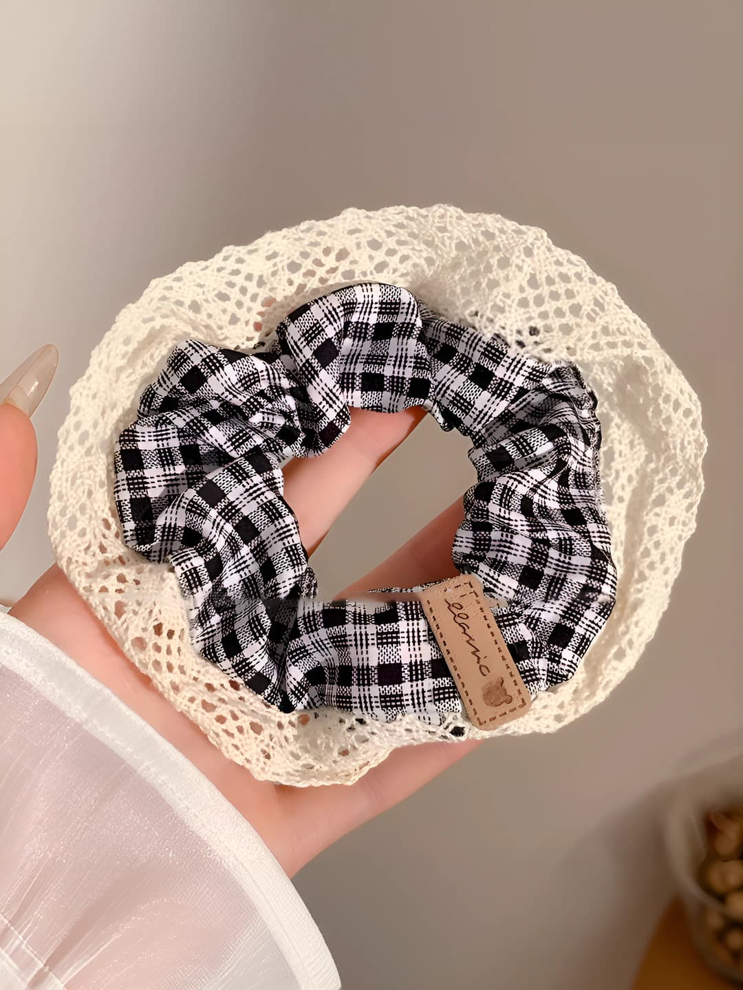 10# Black-white plaid