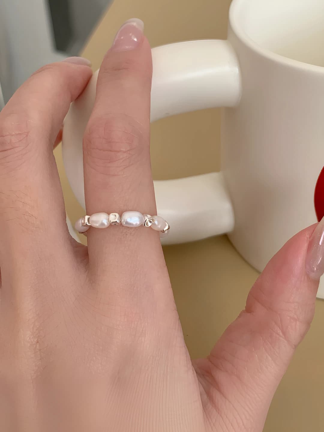 Women's stretch beaded geometric ring, ins style, simple and versatile design element