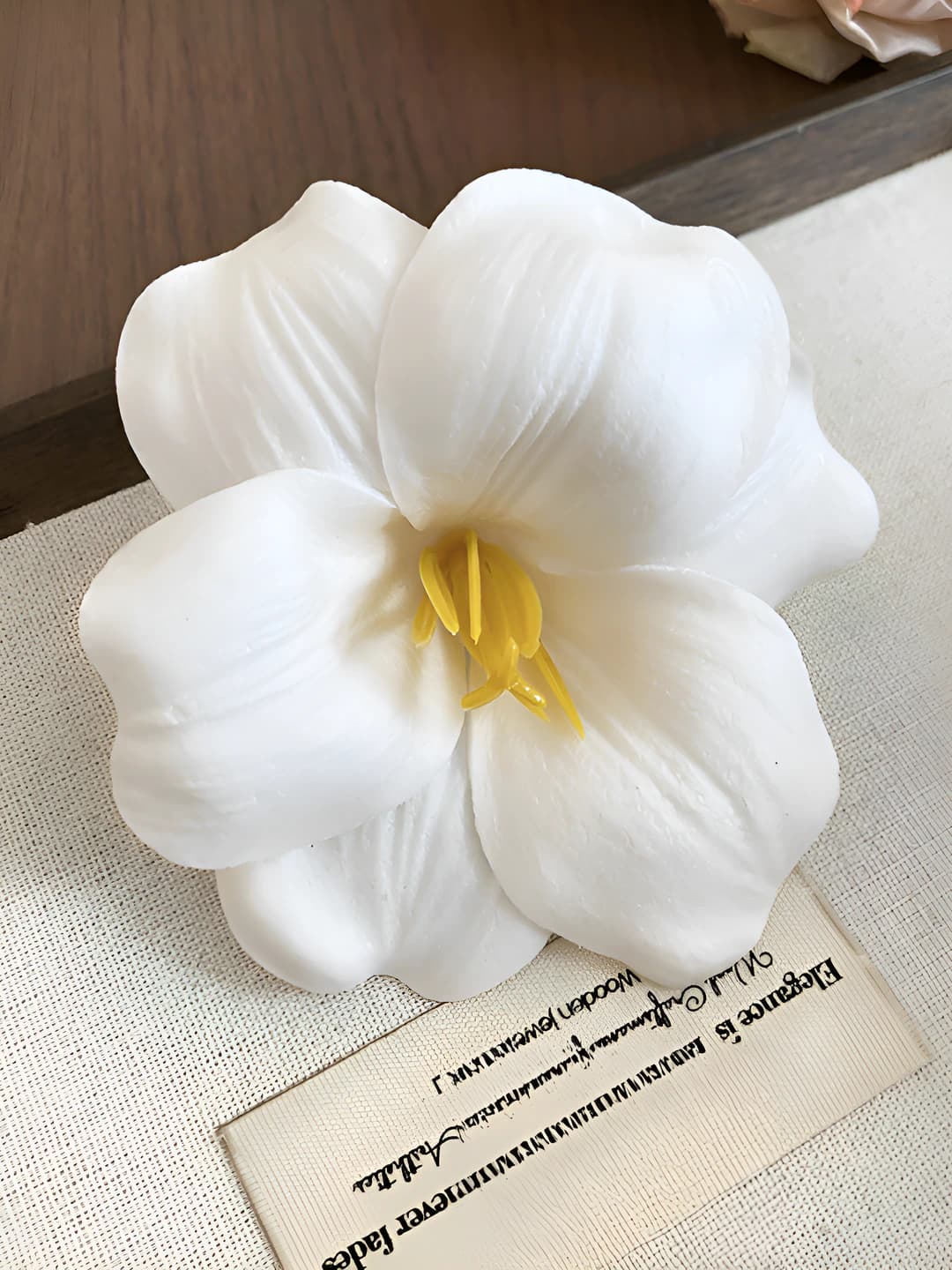 57 Clip - White - Yellow - Single