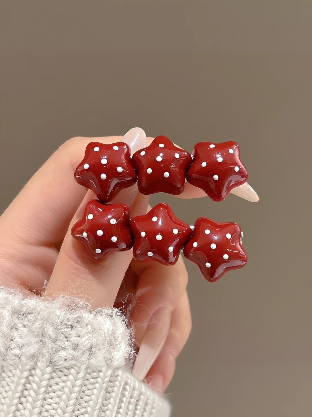 Wine red star 4.5 cm