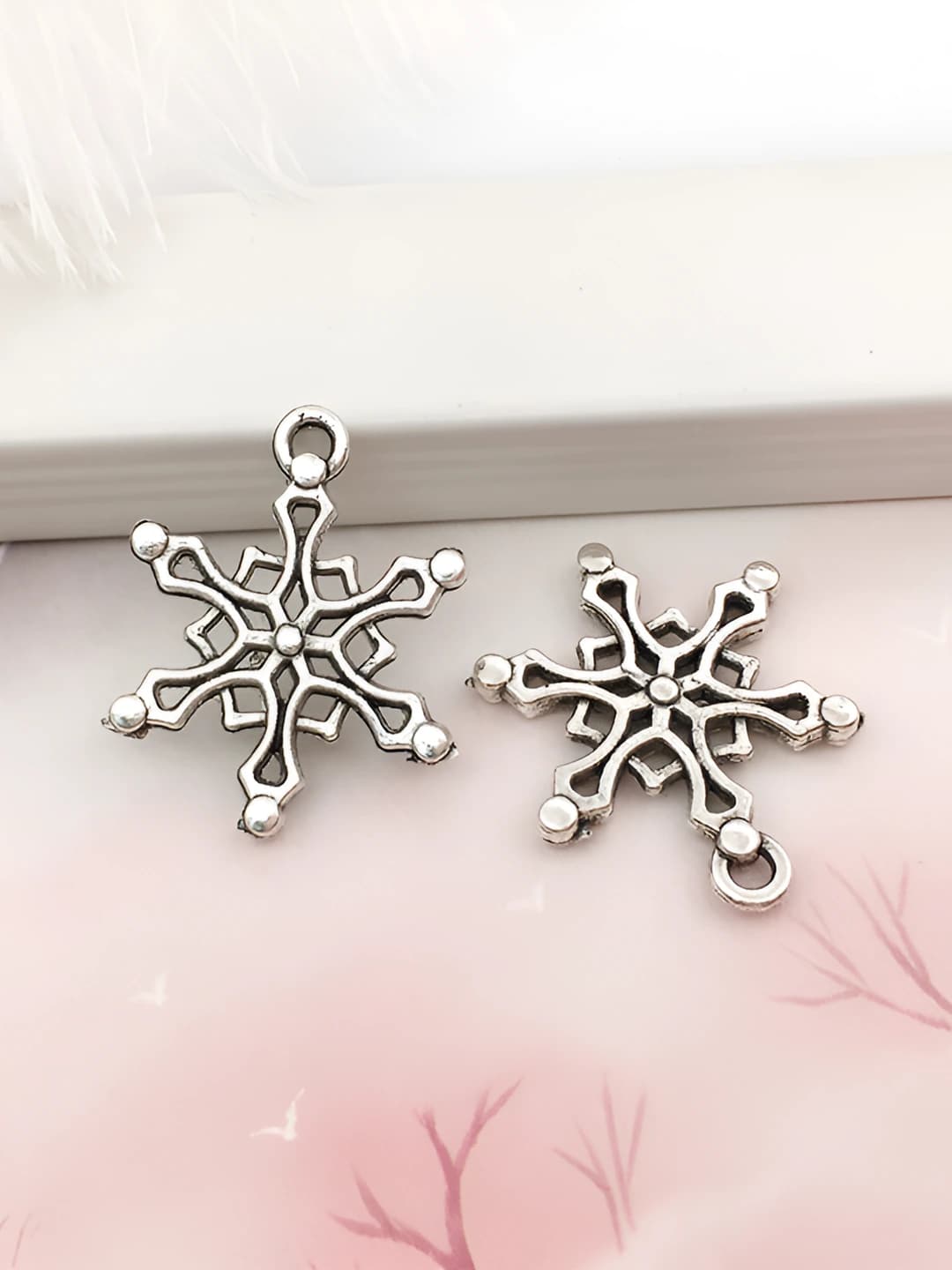 1 шт. античная серебро снежинка 15x20mm-8389