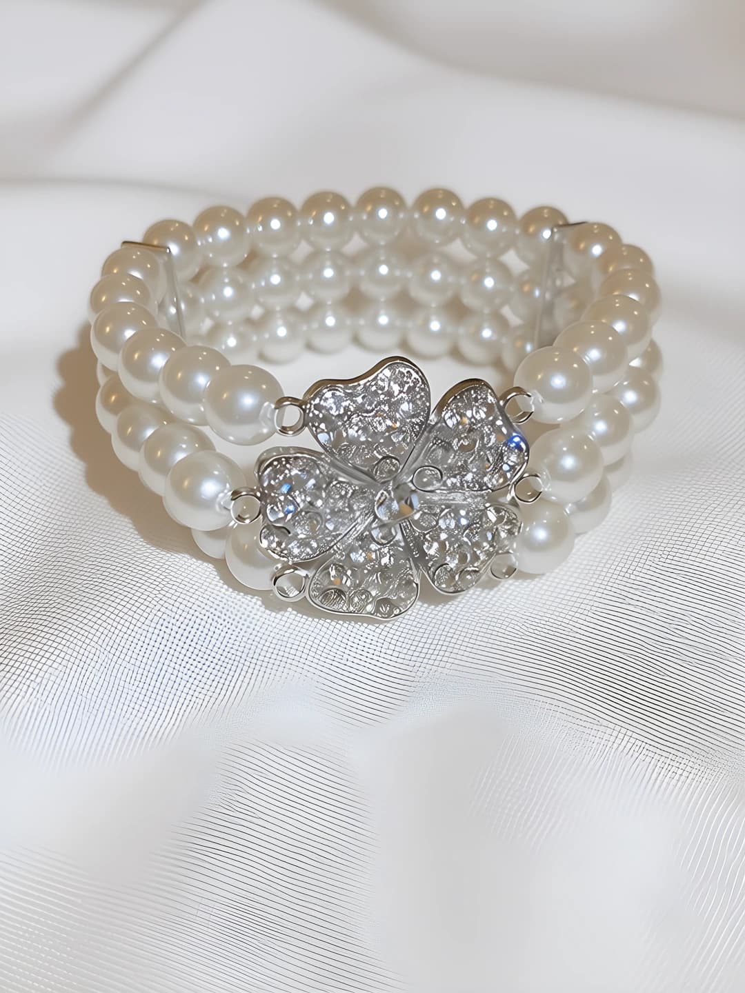 41# bracelet - white