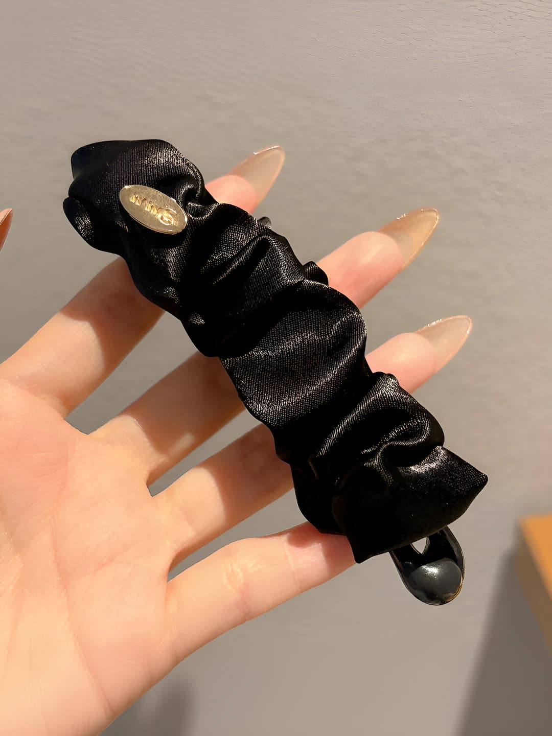 Black, base clip 10 cm