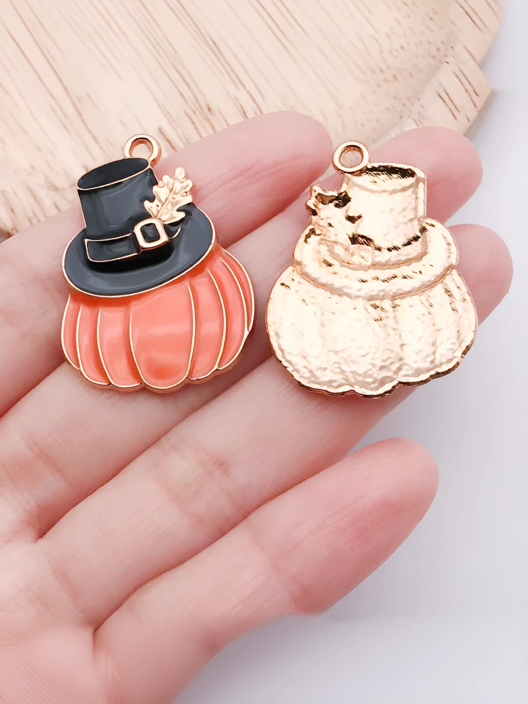 1 pc large orange epoxy resin hat and pumpkin