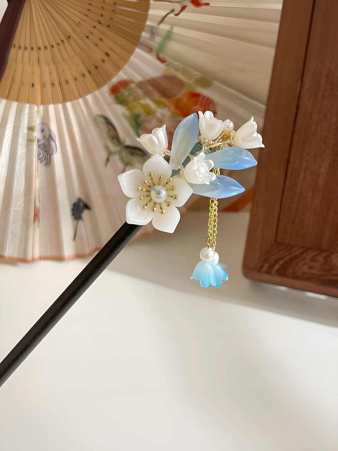 1# Blue leaf flowers