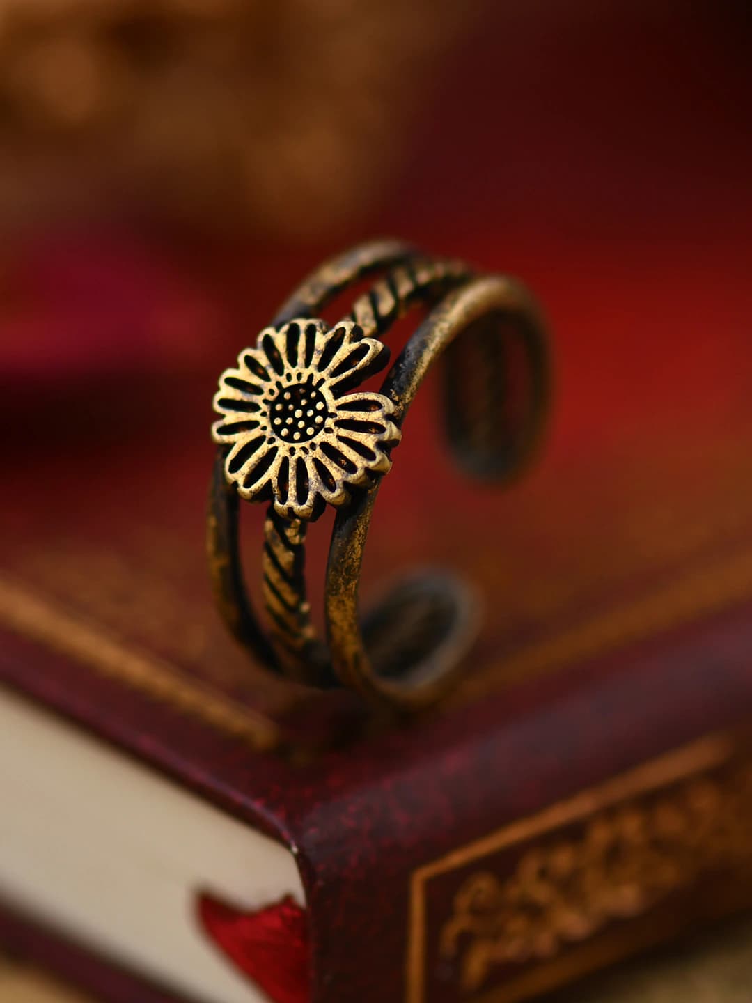 Women's retro flower open ring in antique bronze