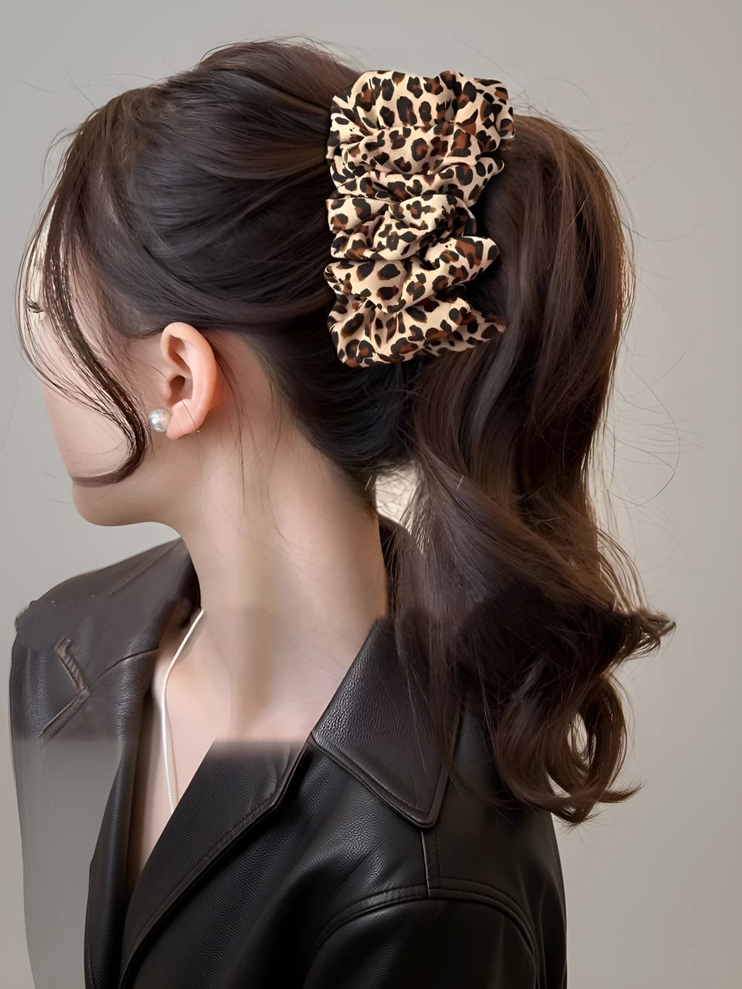 3# Beige coffee leopard banana clip - base 10 cm, total 11.5 cm