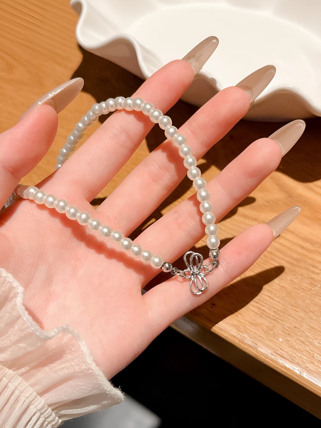 4# Silver butterfly pearl necklace