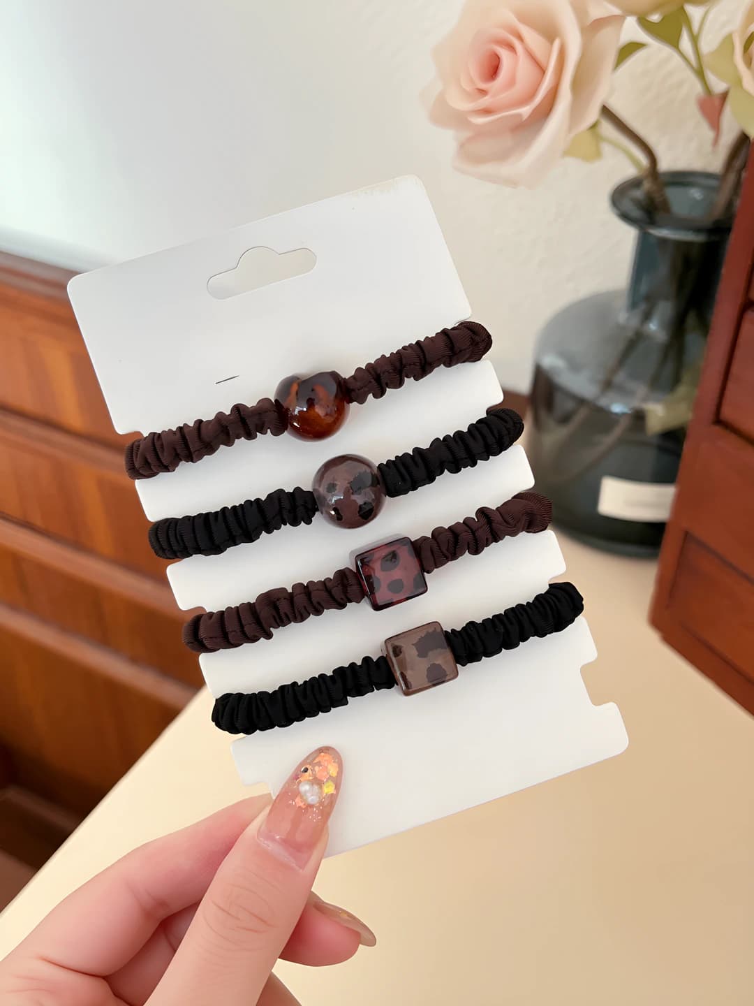 Women's elastic hair ties with leopard-print beads, satin material, high stretch, simple style