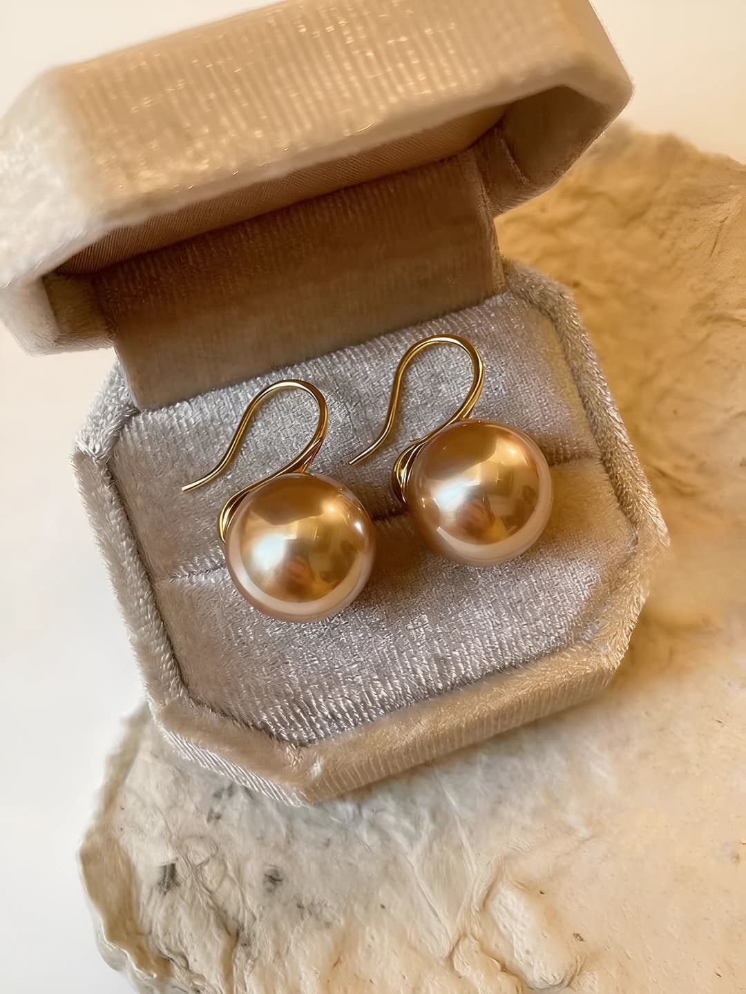 14mm шампанский жемчуг 1865