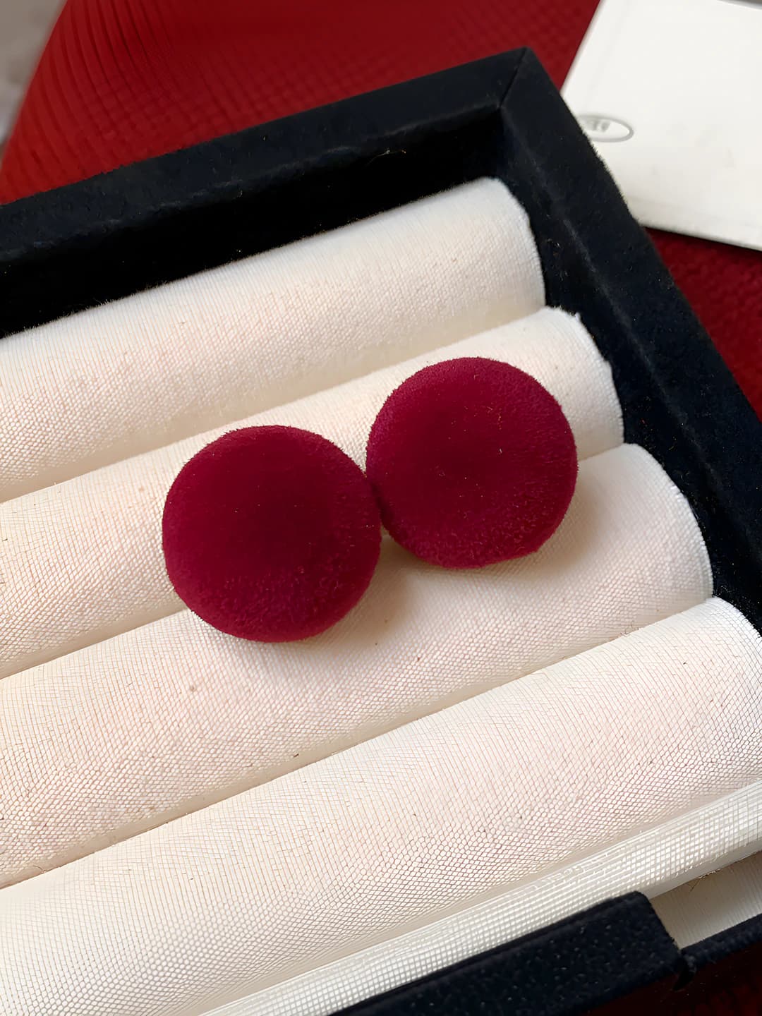 6 Silver pin - Red