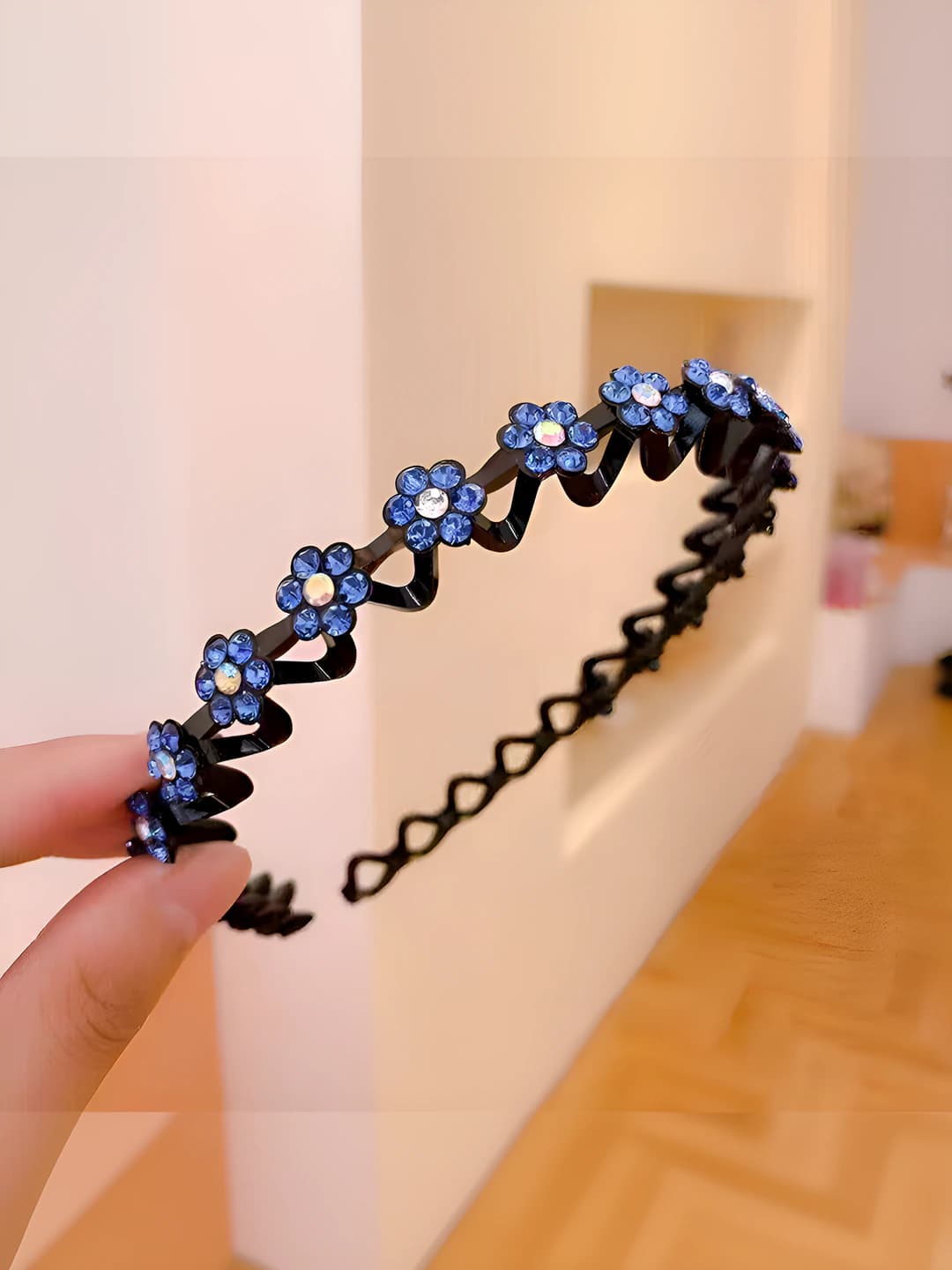 1# Wavy headband-Acrylic+Waterproof rhinestones