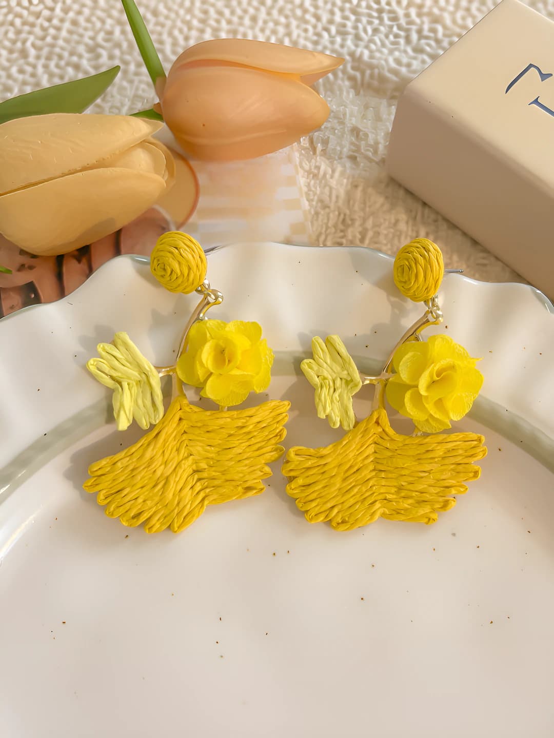Yellow ginkgo flower studs, ~6.3 cm