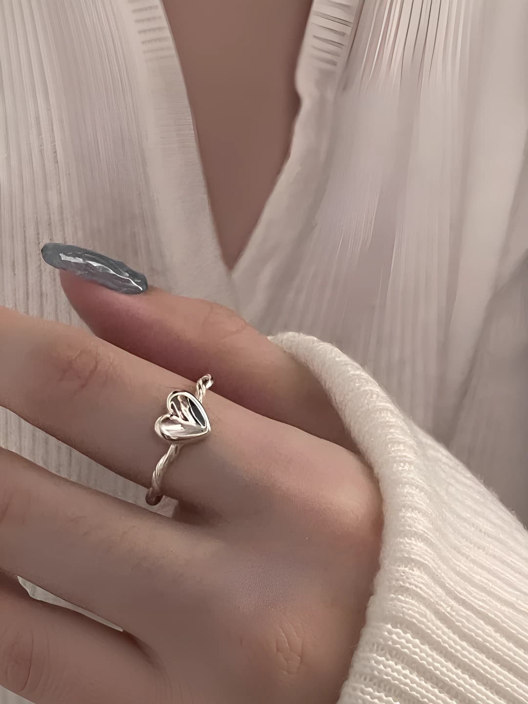 Bow and heart ring