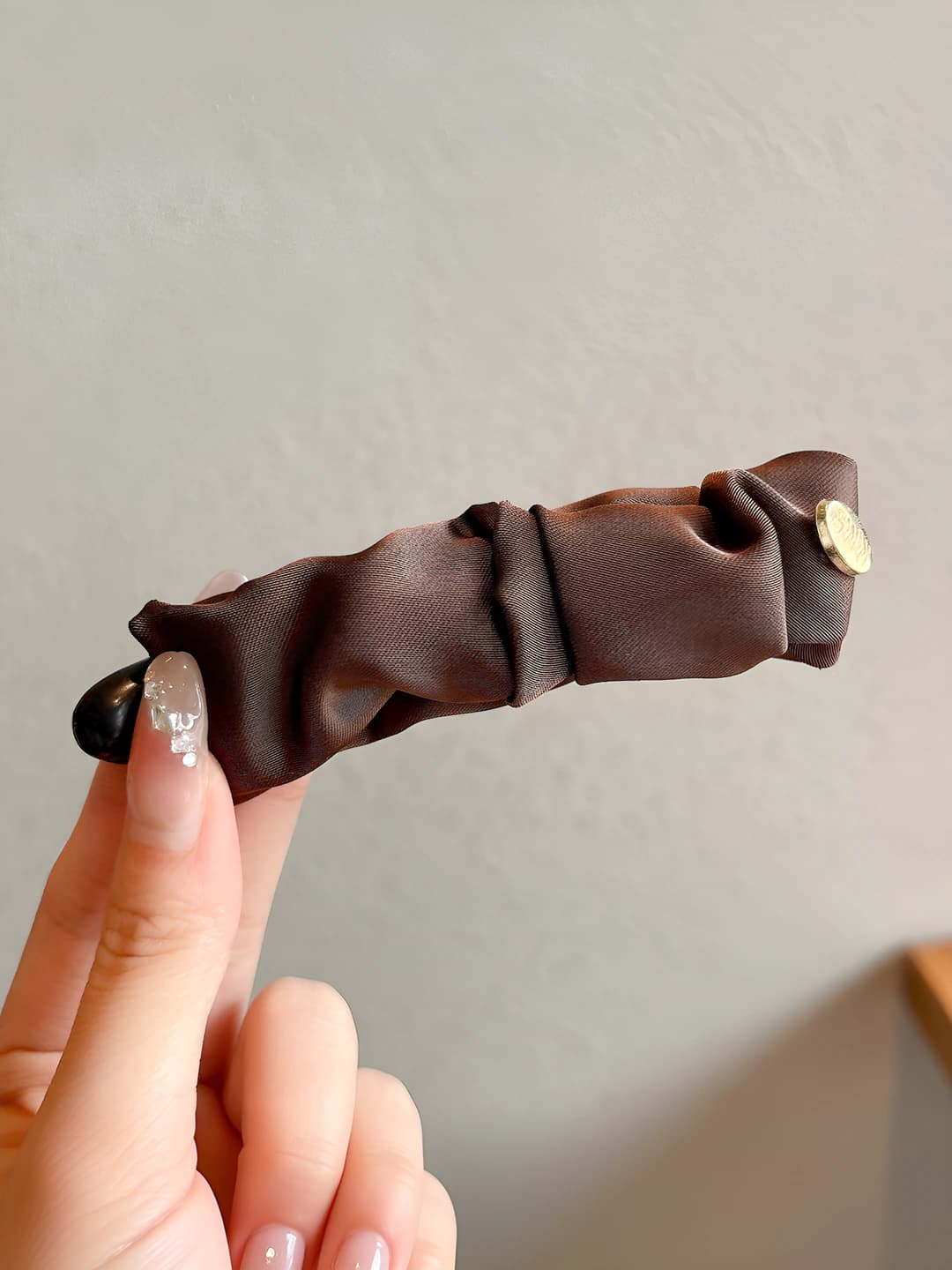 Кофейный, базовая клипса 10 см