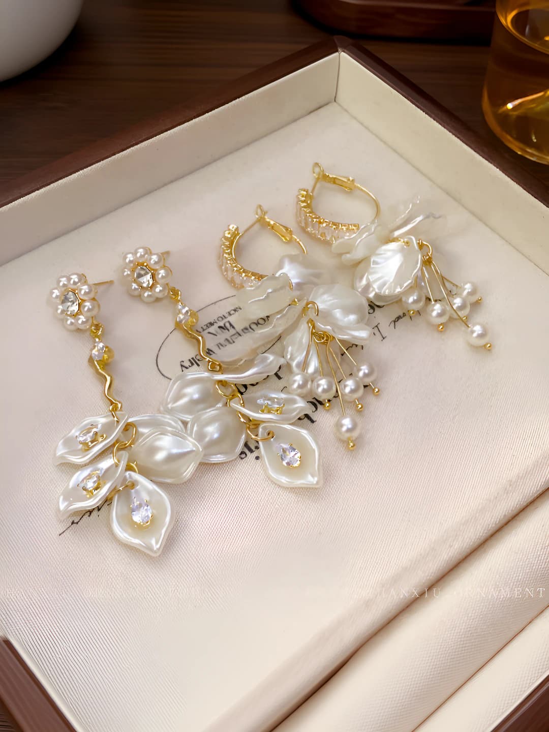 Ayollar uchun retro uslubdagi uzun zirkonli va marjonli gullar shaklidagi tassel ziraklar
