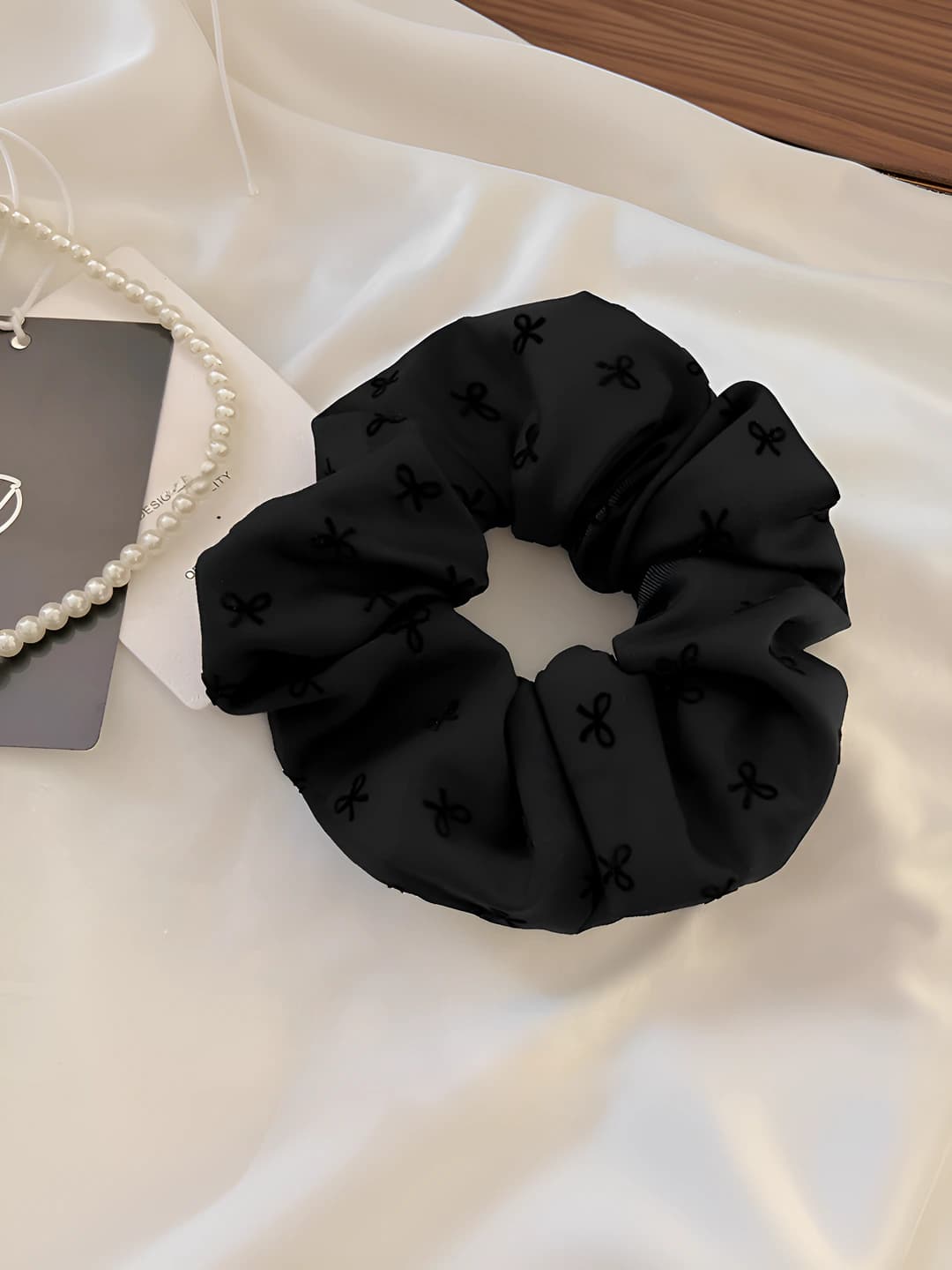 Black, bow 12 cm