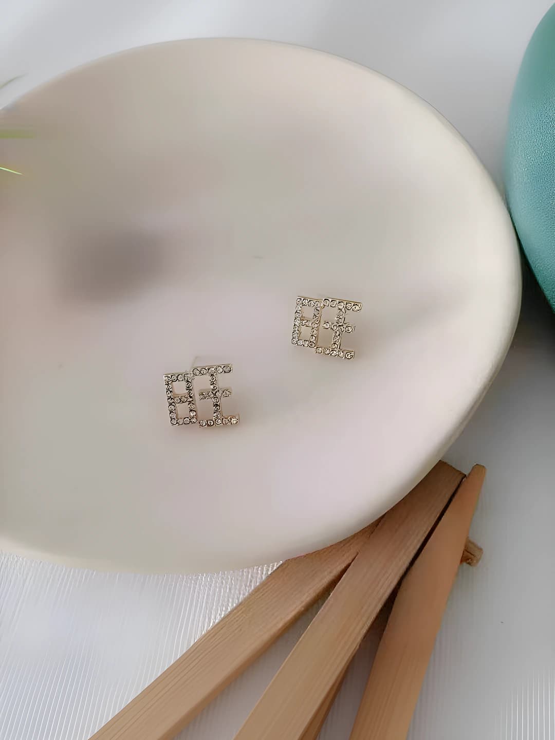 Wang Wang золотой