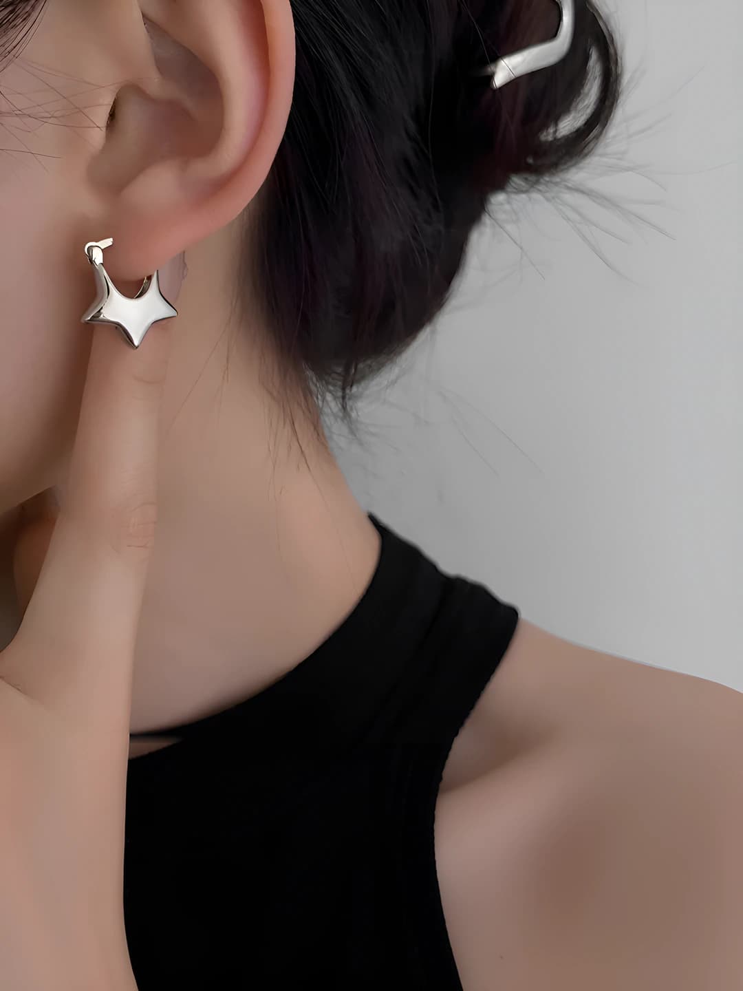 Women's star-shaped stud earrings in Korean style