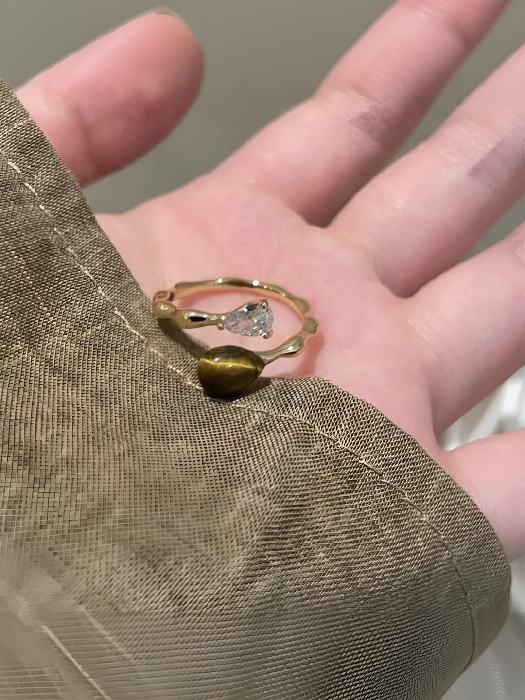 Drop tiger stone diamond ring J1218B
