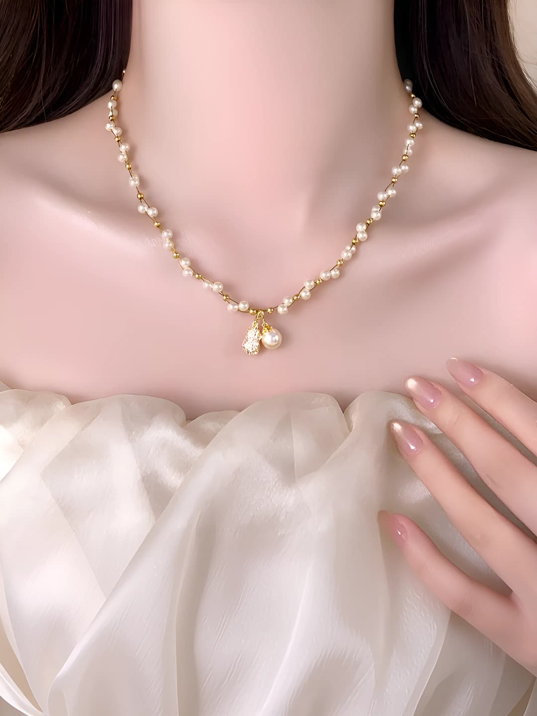 Necklace - Gold - White